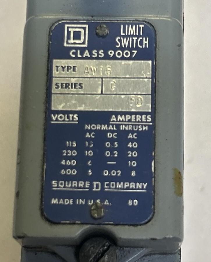 Used SQUARE D,9007AW16,LIMIT SWITCH