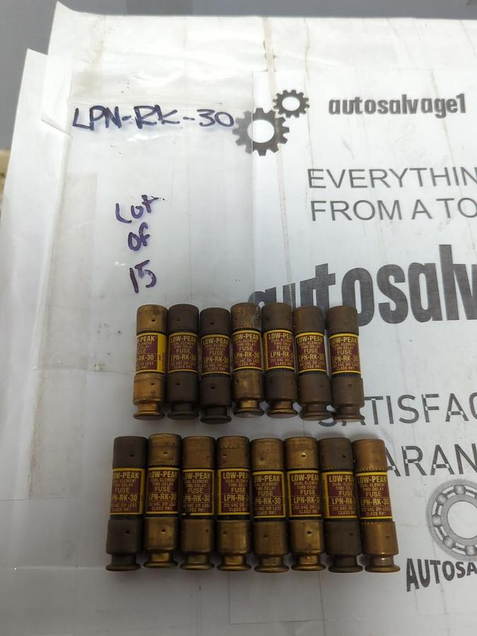 COOPER BUSSMANN,LPN-RK-30,LOW PEAK 30 AMP FUSES LOT OF 15 NOS