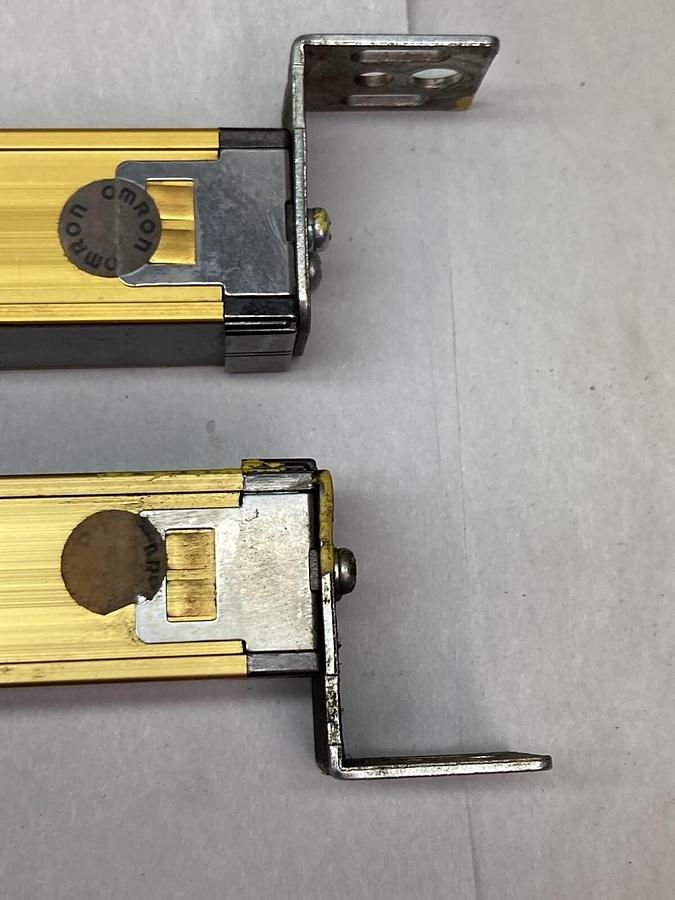 Used Omron,F3SN-A0517P25-D / F3SN-A0517P25-L,Light Curtain Emitter & Receiver Set