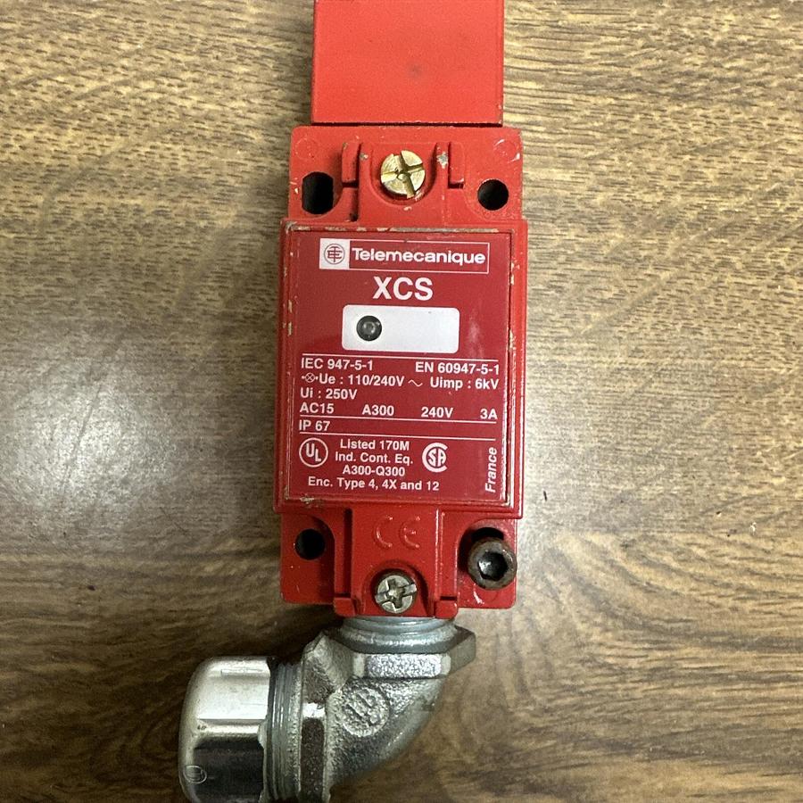 Used Telemechanique,947-5-1 XCS,Limiit Switch