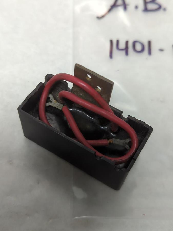 Used ALLEN-BRADLEY,1401-N10,SURGE SUPPRESSOR SERIES A 150 VAC LOT OF 2 PRE-OWNED