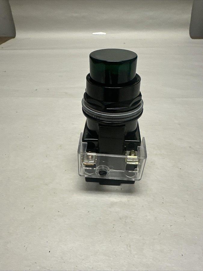 Used Siemens,52PX4G3,Green Pilot Light Transformer Type NEW