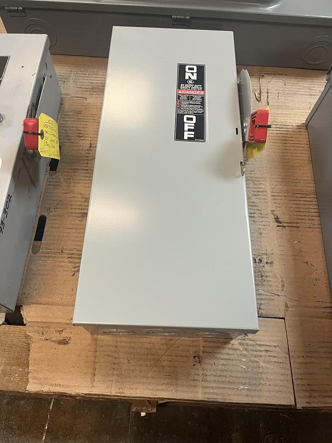 GE,TH3363,SAFETY FUSIBLE SWITCH 100A 600V TYPE 1 INDOOR