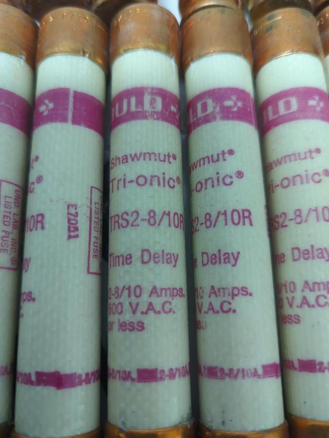 GOULD SHAWMUT,TRS2-8/10R,TRI-ONIC 8/10 AMP FUSE LOT OF 16 NOS