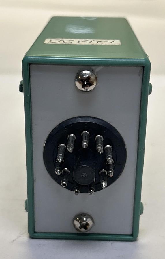 Used ECLIPSE,MODEL 7000,PEEK-A-FLAME FLAME RELAY