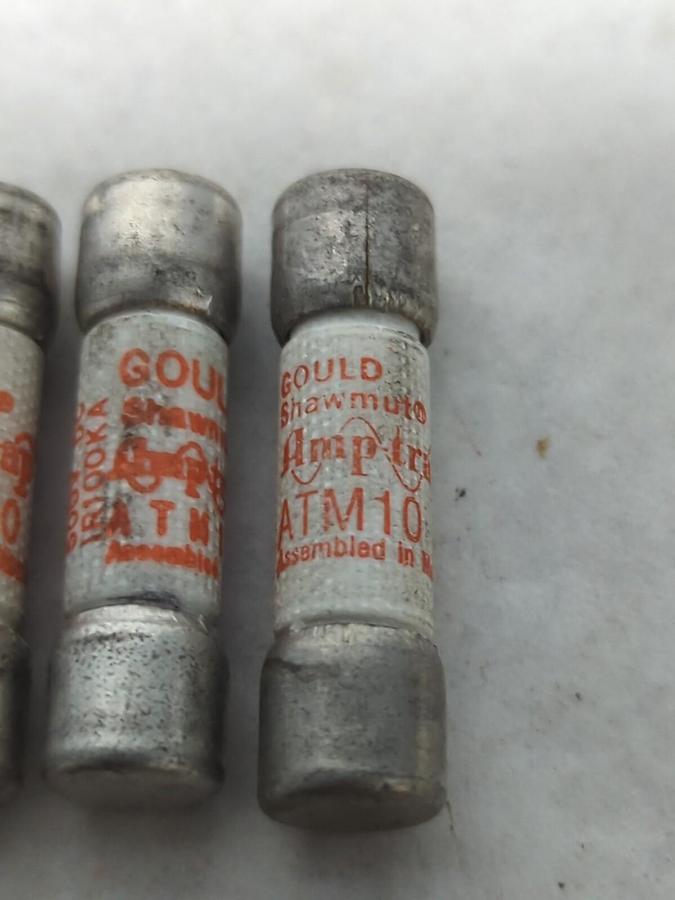 GOULD SHAWMUT,ATM10,AMP-TRAP 10 AMP FUSE LOT OF 8 NOS