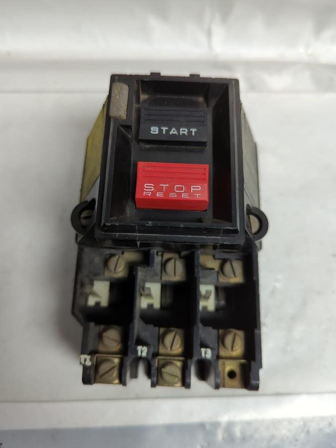 Used SQUARE D,2510-MB022,MANUAL STARTER SERIES B SIZE M-0 PRE-OWNED