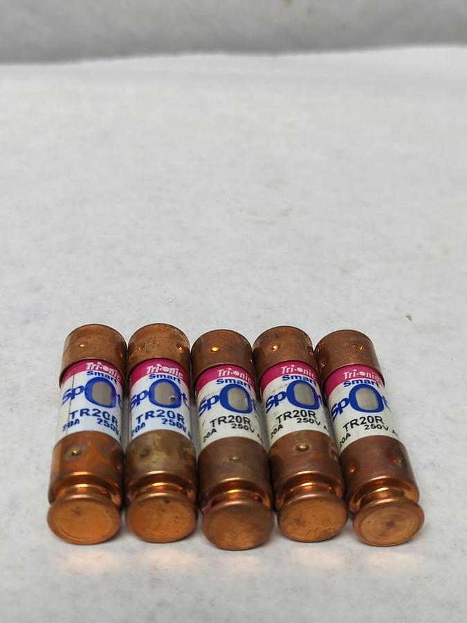 Used FERRAZ SHAWMUT,TR20R,TRI-ONIC 20 AMP SMART SPOT FUSES LOT OF 5 PRE-OWNED