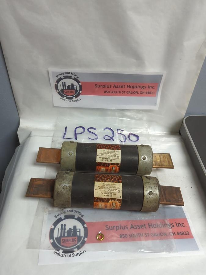 Used COOPER BUSSMANN,LPS-250,LOW-PEAK FUSE 250 AMP LOT OF 2 PRE-OWNED