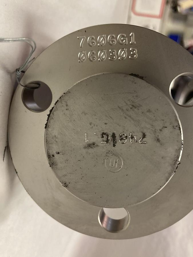 Used Unbranded,7606G1 060303,Flange Connector