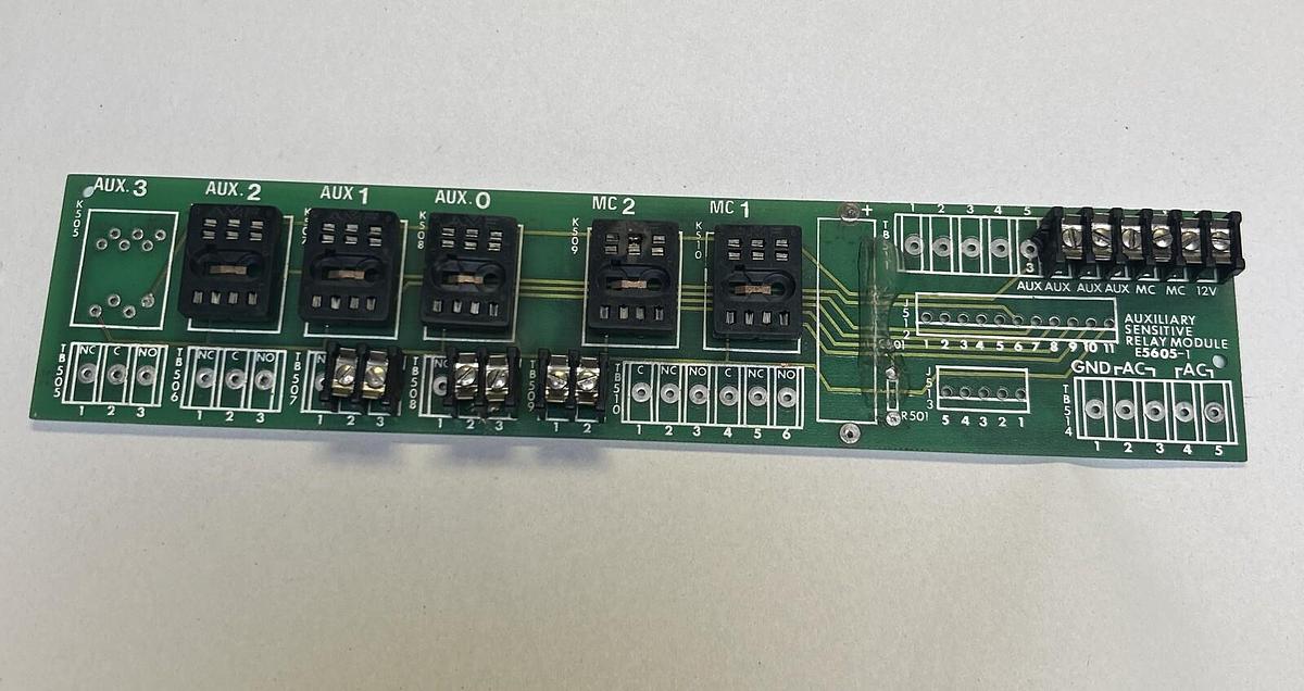 Used UNBRANDED,MP5605-1-A,AUXILIARY SENSITIVE RELAY MODULE