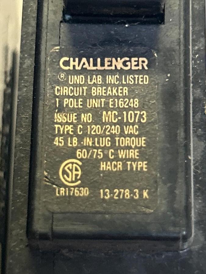 Used CHALLENGER,C140,CIRCUIT BREAKER 40A 120/240V 1P LOT OF 2
