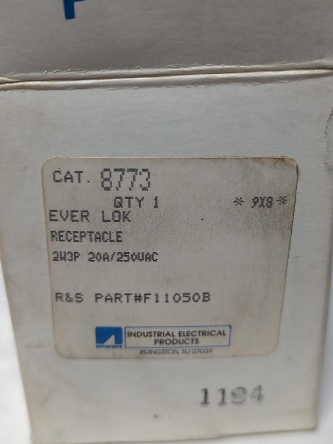 RUSSELLSTOLL,8773,RECEPTACLE 3-WIRE 20A 250V NOS