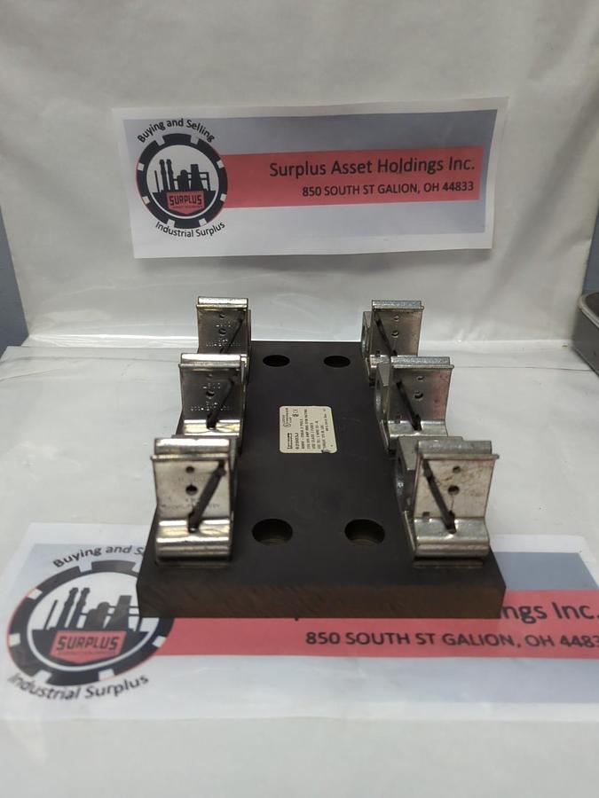 Used FERRAZ SHAWMUT,622003J,FUSE HOLDER 600V 200A 3-POLE PRE-OWNED