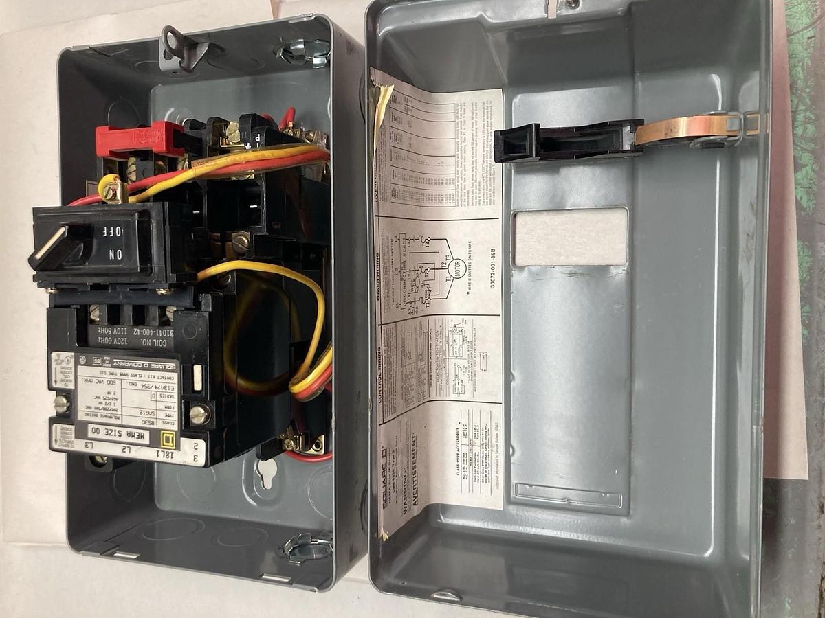 Used Square D,Starter Class 8536 Nema Size 00,Type S Enclosure