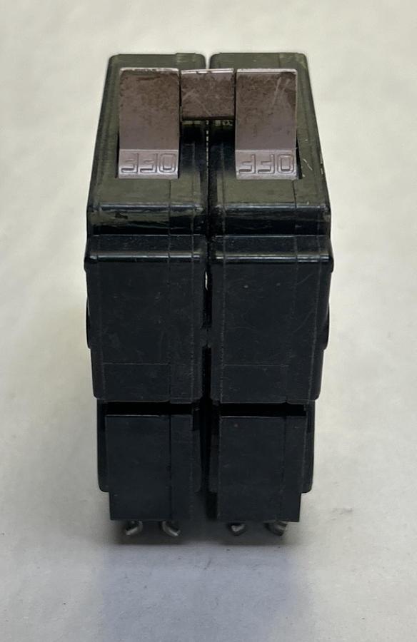 Used CUTLER-HAMMER,CH220,CIRCUIT BREAKER 20A 120/240V 2P