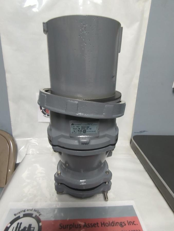 RUSSELLSTOLL,DS2414MP,PLUG 200 AMP 600VOLT NOS