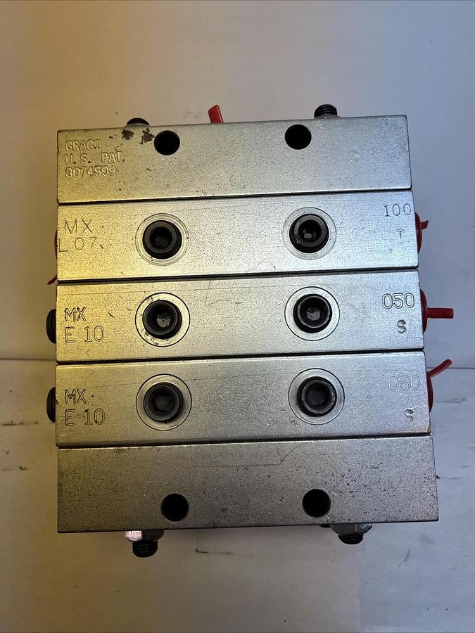 Used LUBRIQUIP,MX-L-07-100T, W TWO MXE-10-050S VALVE BANK