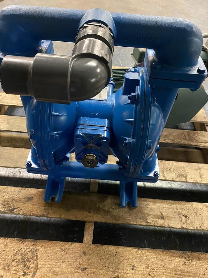 Used SANDPIPER,S15B1ABWANS000,Double Diaphragm Pump Aluminum 1-1/2INCH