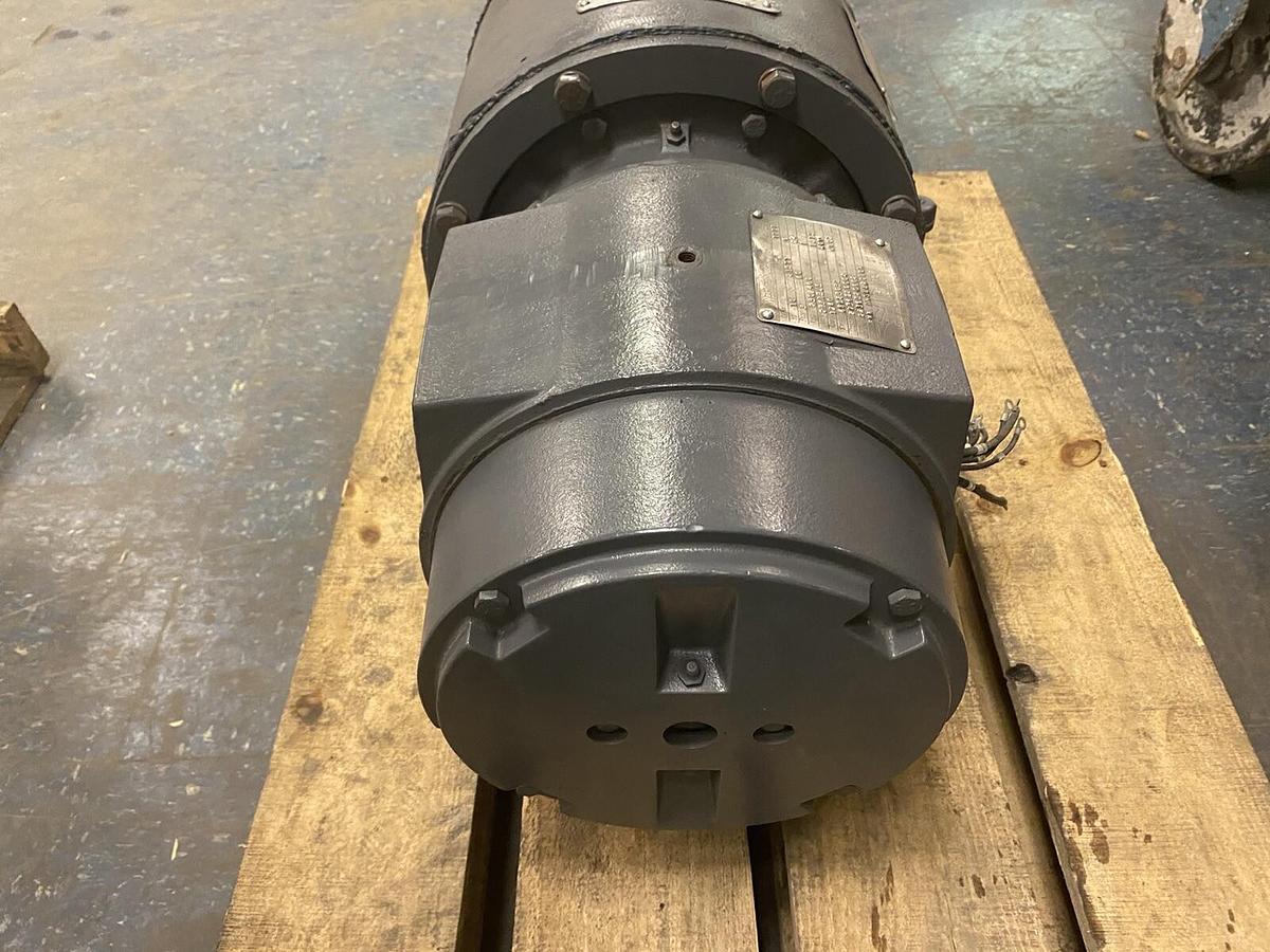 Used REXNORD,215TYA32D,GEARMOTOR,RATIO 11.3 10HP INPUT 1750 RPM