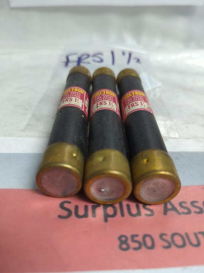 Used COOPER BUSSMANN,FRS-1-1/2,FUSETRON 1-1/2 AMP FUSE LOT OF 3 PRE-OWNED