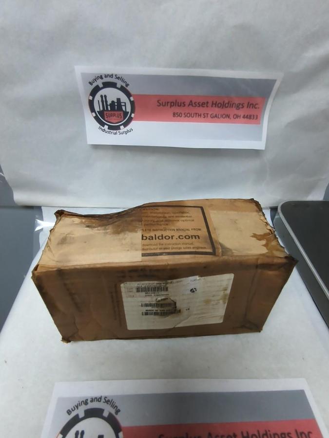 DODGE,P2BBASP208,PILLOW BLOCK PLAIN SLEEVE 2-BOLT BASE 2-1/2 IN BORE NOS