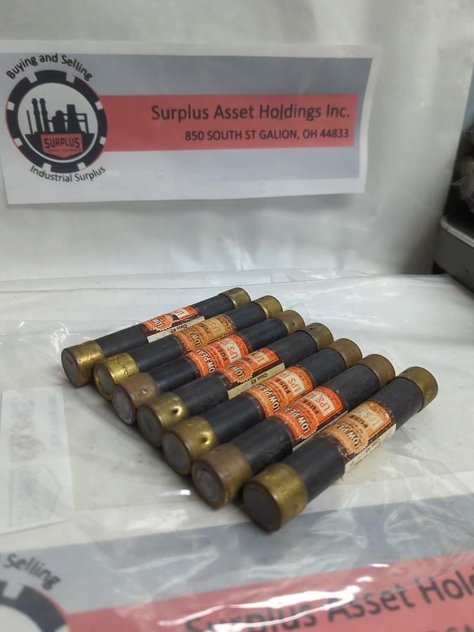 Used COOPER BUSSMANN,LPS-10,LOW-PEAK 10 AMP FUSE LOT OF 7 PRE-OWNED