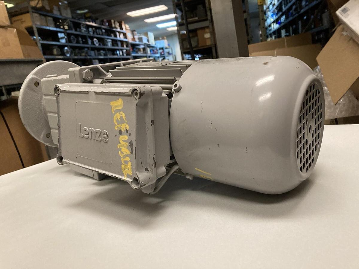 Used Lenze,MDXMA211 071-1G,Gear Motor 460-480V 50 Hz