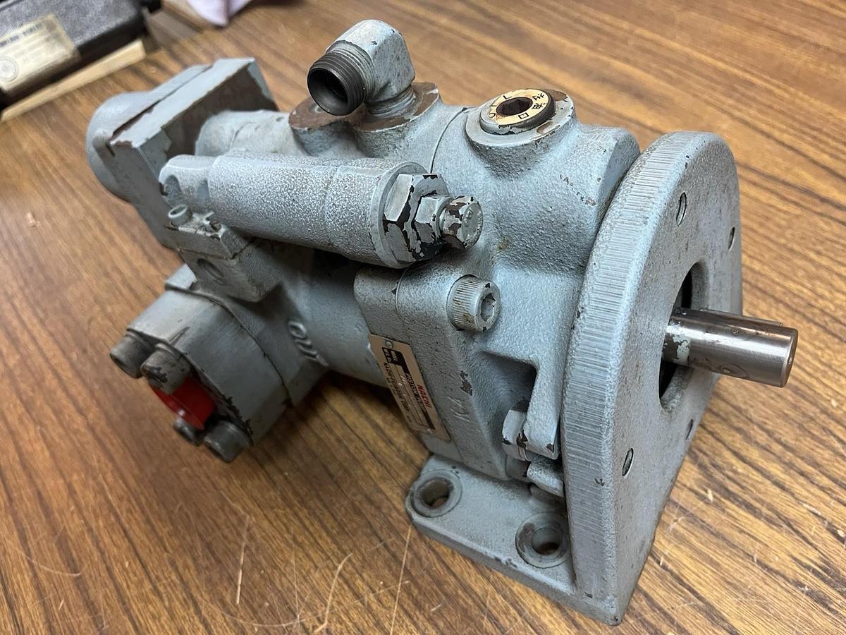 Used NACHI,PVS-1A-16N301-12,HYDRAULIC PISTON PUMP