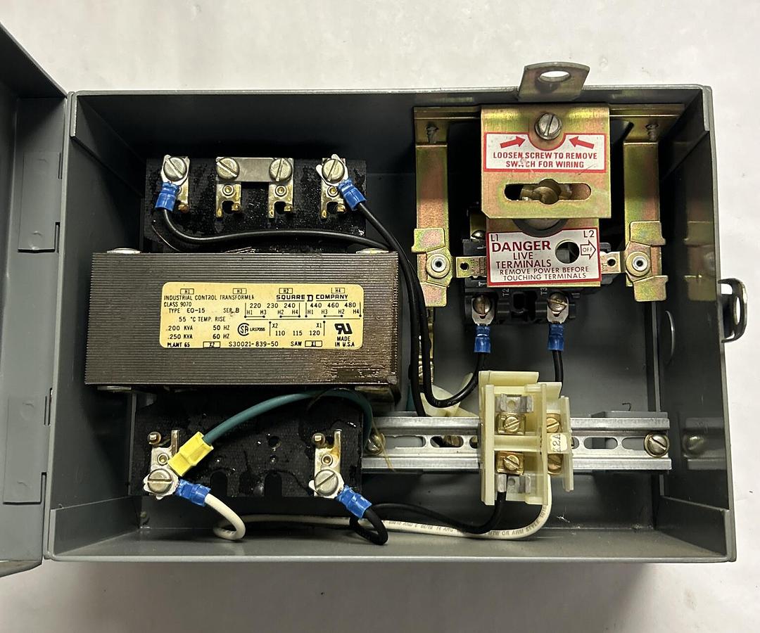 Used SQUARE D,9070-SK5271N,TRANSFORMER DISCONNECT .87-1.09/.43-.54A 50/60 HZ