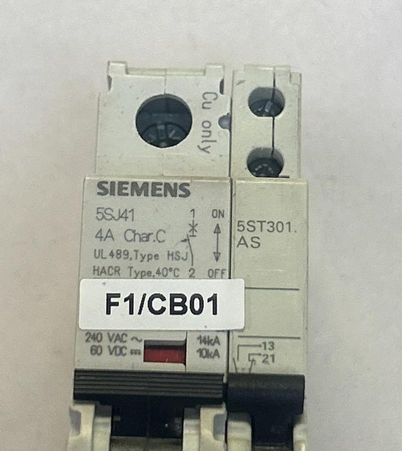 Used SIEMENS,5SJ4104-7HG40,CIRCUIT BREAKER 4A 230/400V 1P