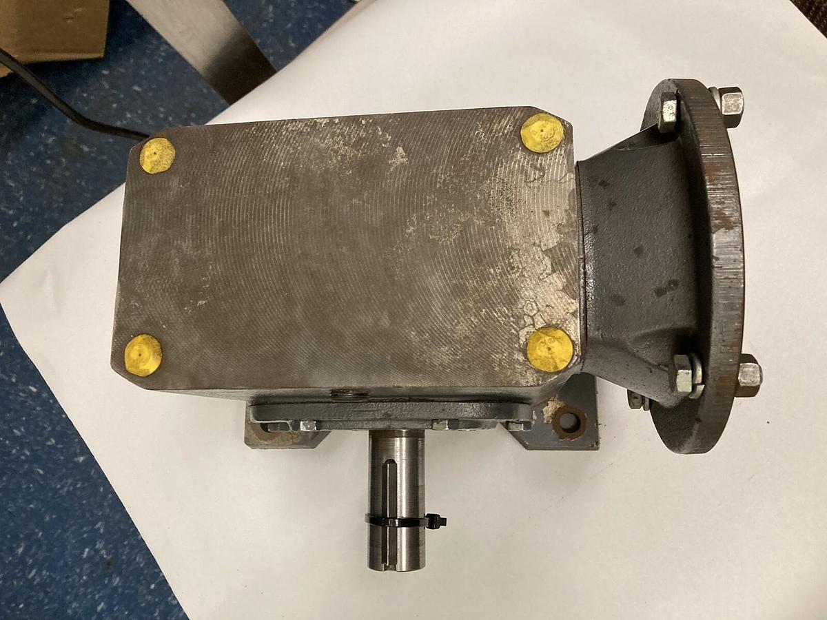 Used Baldor,F-926-20-B5-G,2.6 HP Right Angle Speed Reducer Ratio 20:1