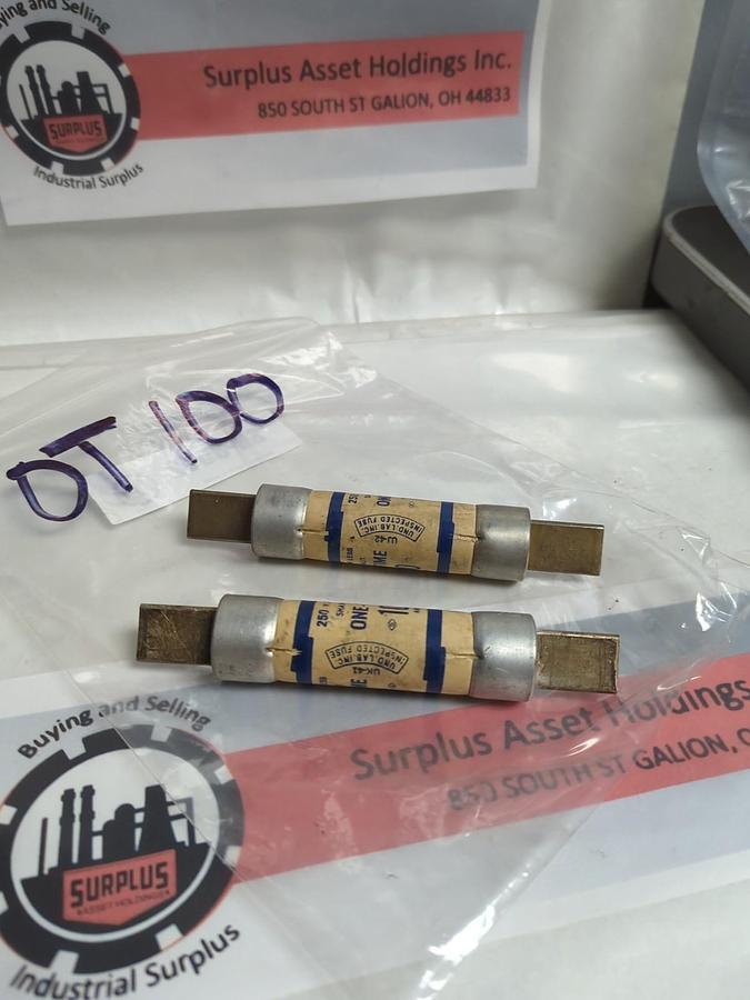 Used SHAWMUT,OT100,ONE-TIME 100 AMP FUSE LOT OF 2 PRE-OWNED