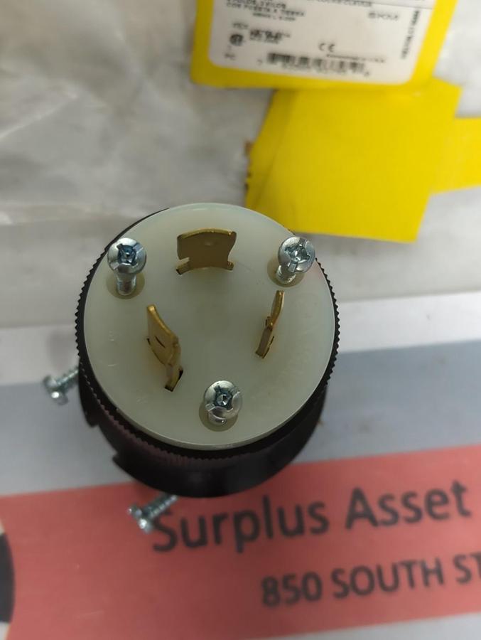 HUBBELL,HBL2341,INSULGRIP TWIST-LOCK PLUG 20A 480V CA LOT OF 2 NOS