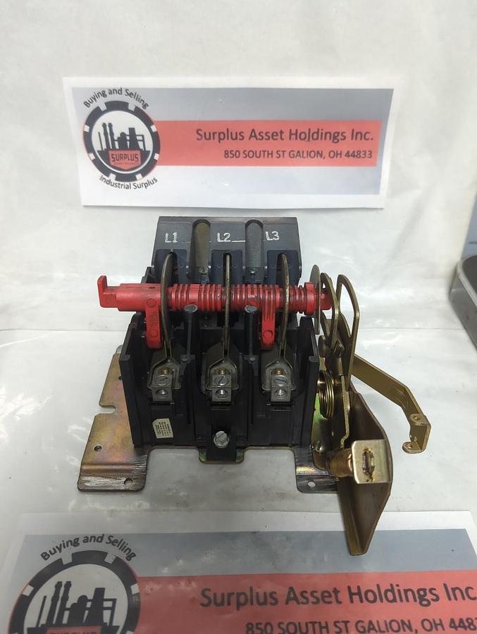 Used SQUARE D,HU-60-SV,3-POLE DISCONNECT SWITCH 60 AMP 600 V PRE-OWNED