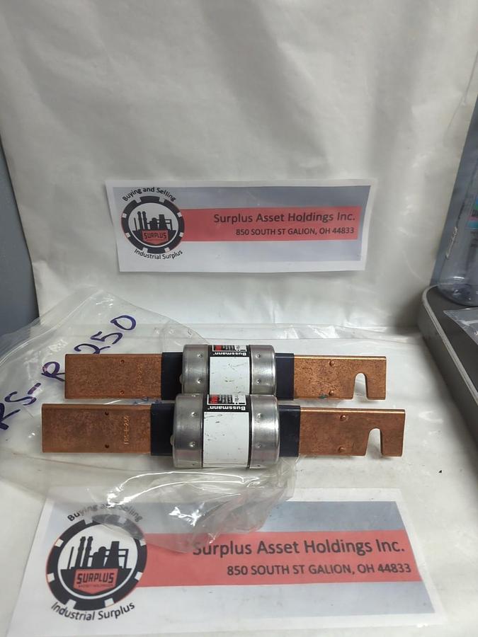 Used COOPER BUSSMANN,FRS-R-250,FUSETRON 250 AMP FUSE LOT OF 2 PRE-OWNED