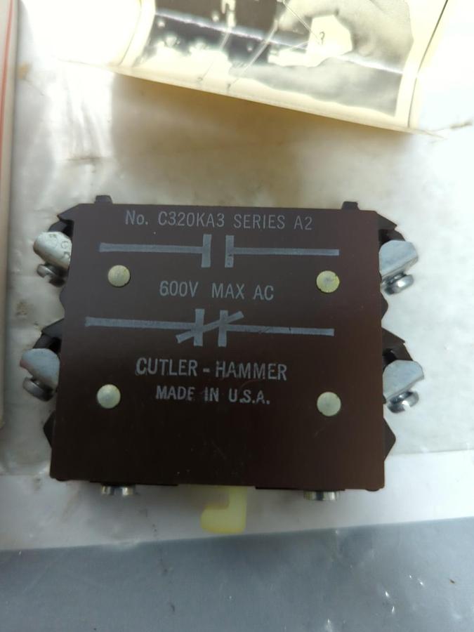 CUTLER HAMMER,C320KA3,CONTACT SERIES A2 600V MAX AC NOS