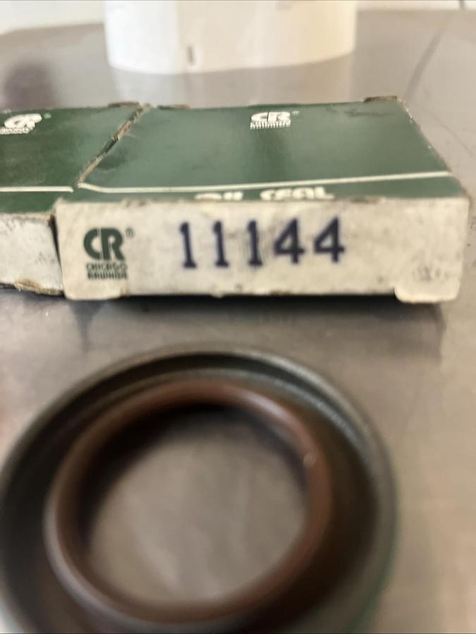 CR CHICAGO RAWHIDE,11144,OIL SEAL LOT OF 2