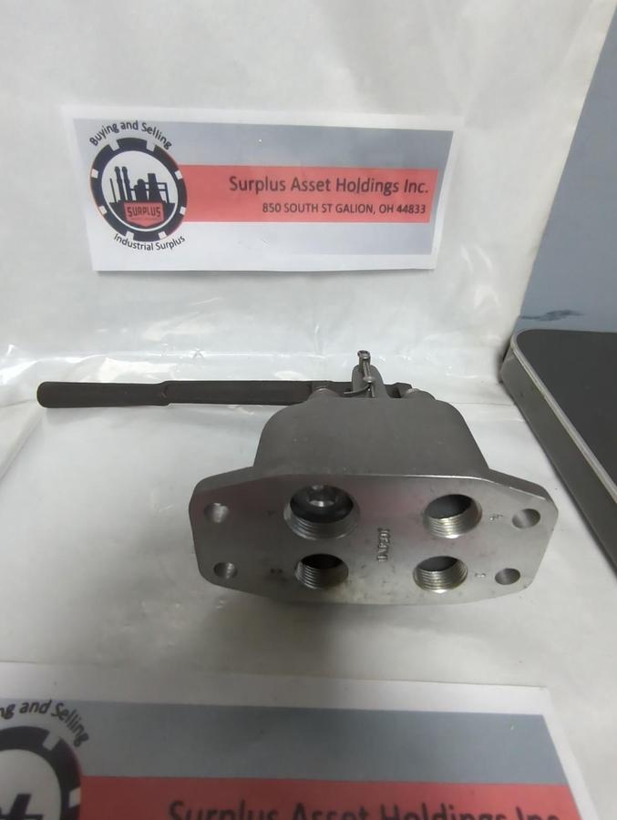 Used ROSS,3126A5007,HORIZONTAL HAND LEVER VALVE 0.3-10 BAR PRE-OWNED