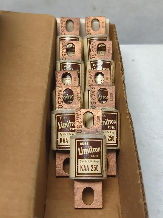 BUSS,KAA-250,LIMITRON 250 AMP FUSE LOT OF 9 NOS