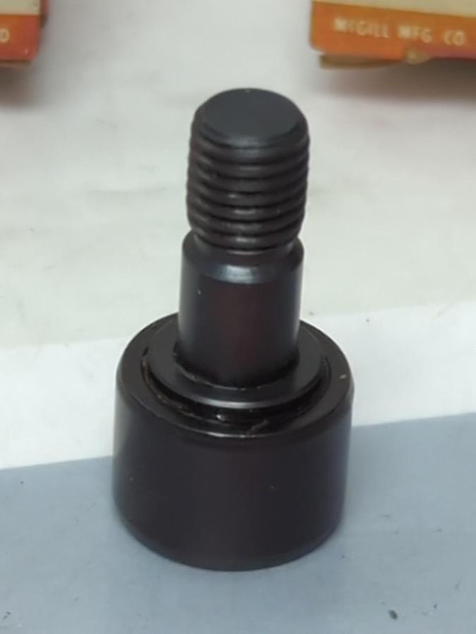 MCGILL,CFH-5/8-SB,CAM FOLLOWER 5/8 INCH LOT OF 2 NOS