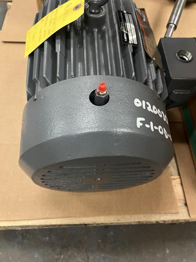 Used RELIANCE,L184TC,EXTRA TOUGH MOTOR 2HP 3PH 1160RPM TEFC