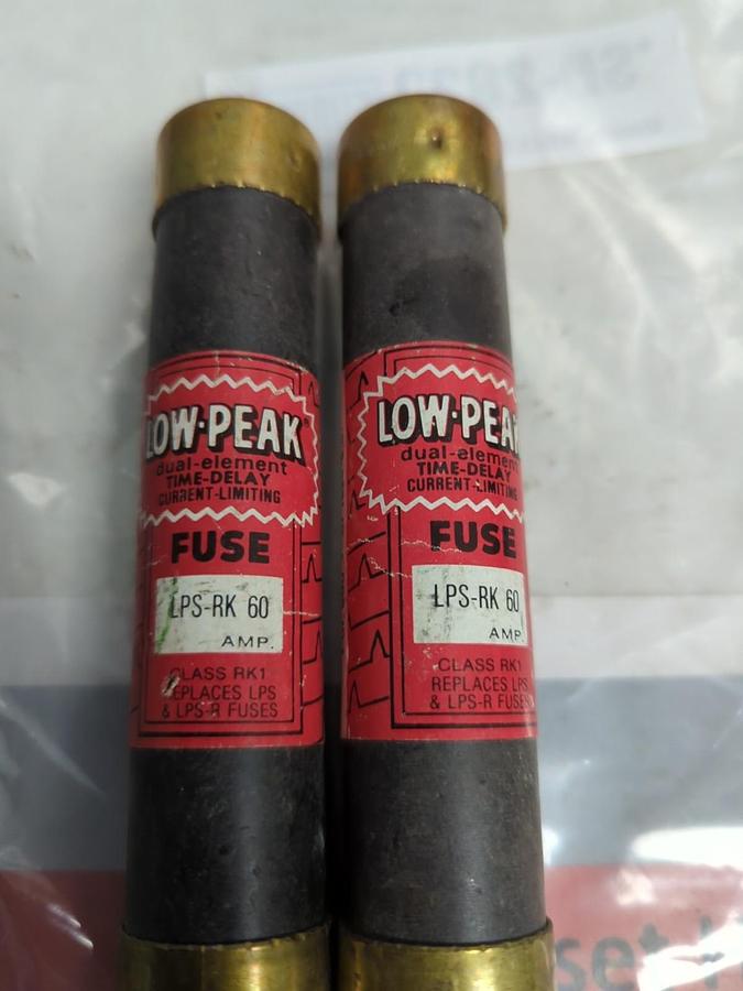 Used COOPER BUSSMANN,LPS-RK-60,LOW-PEAK 60 AMP FUSE LOT OF 2 PRE-OWNED