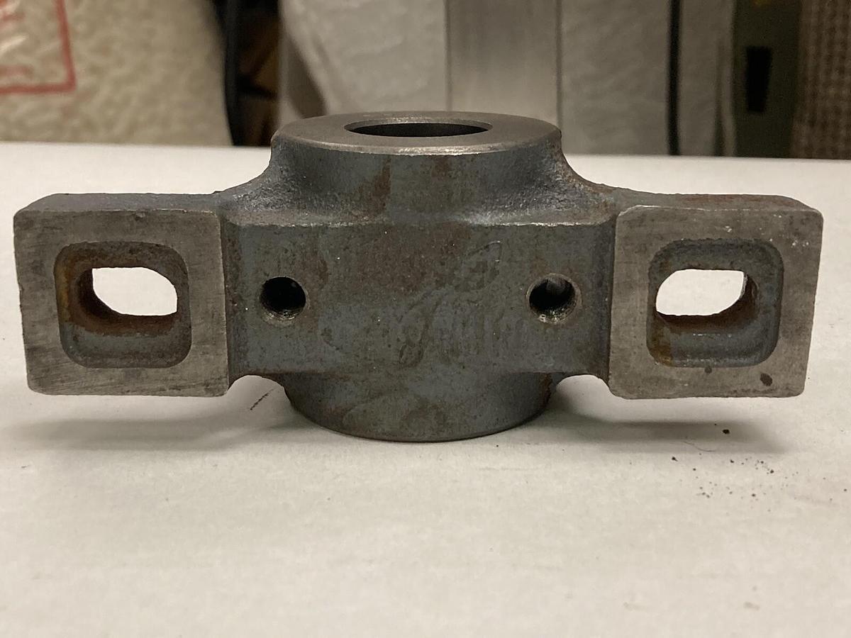 Boston Gear,PPB 16,2-Bolt Pillow Block Plain Sleeve Bearing 1 Inch Bore