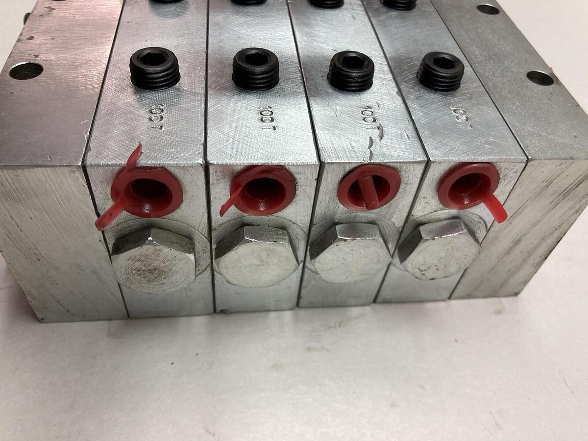 Used Lubriquip,3074509,Valve Block