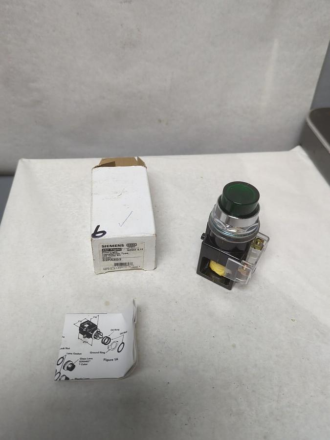 SIEMENS,52PA4G3,PILOT LIGHT 120 VOLT AC GREEN NEMA 4/12 NOS