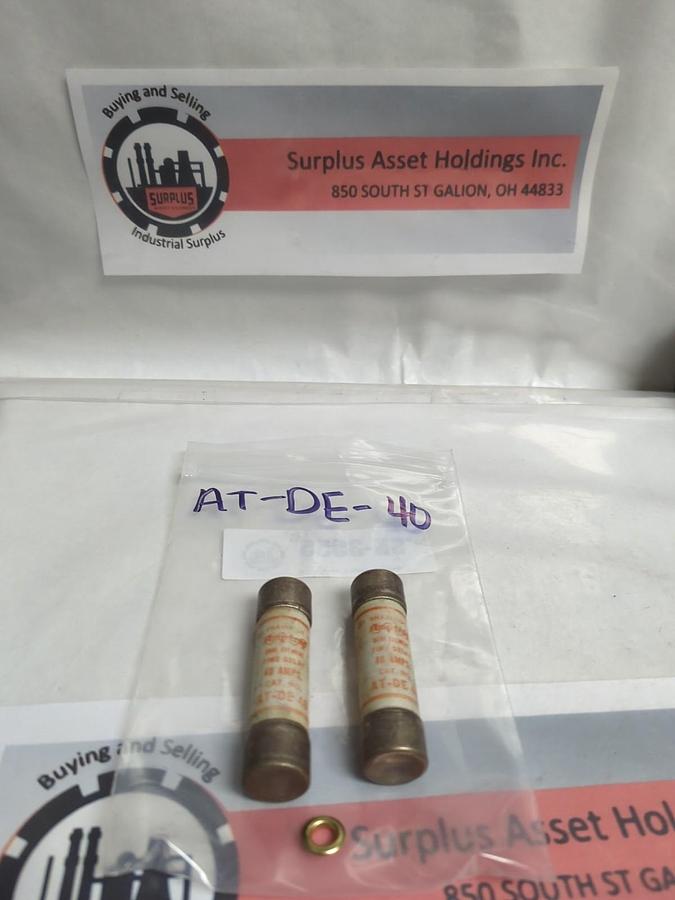 Used GOULD SHAWMUT,AT-DE-40,AMP-TRAP 40 AMP FUSE LOT OF 2 PRE-OWNED