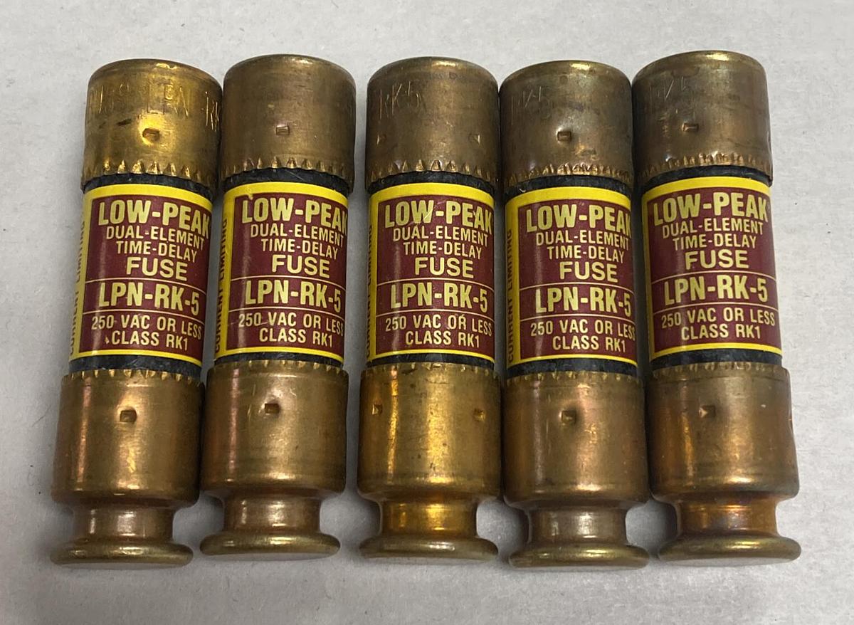 Cooper Bussmann,LPN-RK-5,Low-Peak Fuse Lot Of 5 NOS
