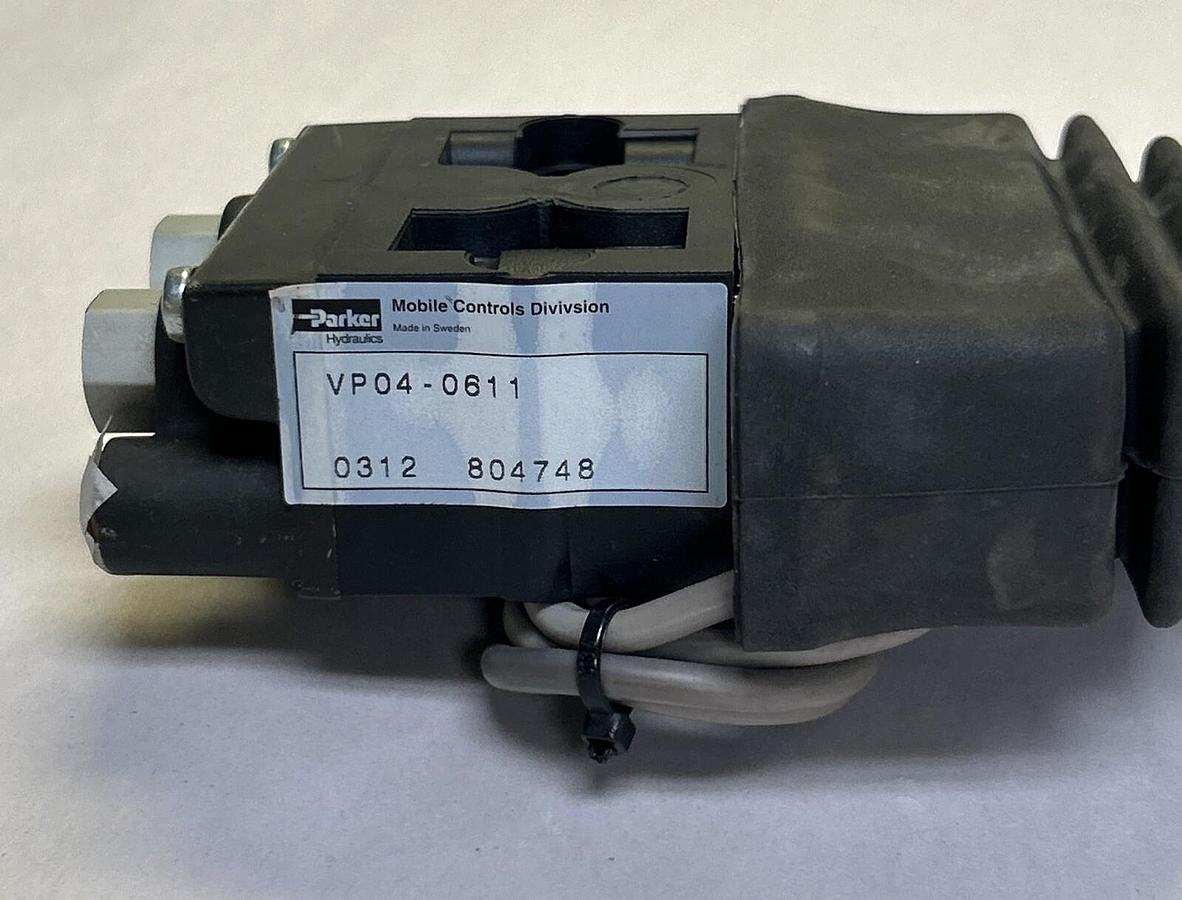 PARKER,VP04-0611,JOYSTICK CONTROL SWITCH NOS