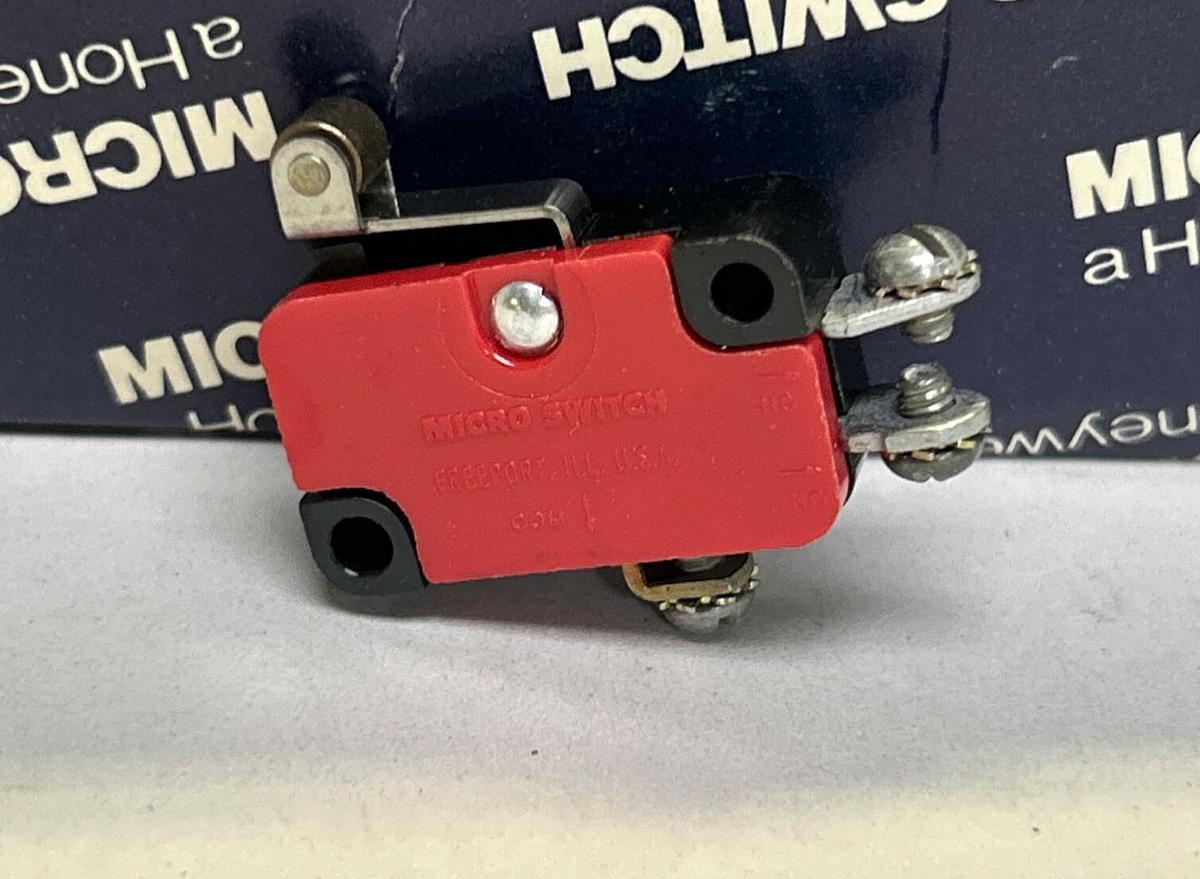 HONEYWELL MICRO SWITCH,V3L-139,ROLLER PLUNGER LOT OF 40 NEW